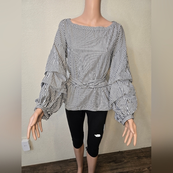 Max studio striped blouse with puff sleeves and bow At The Waist OverSize Small - Picture 1 of 12